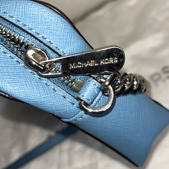 Michael Kors Saffiano Leather Crossbody Bag w/ dust bag - Picture 9 of 10